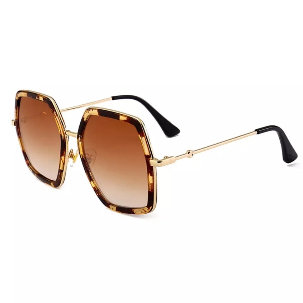 New!!! Leopard oversized sunglasses - Picture 3 of 4